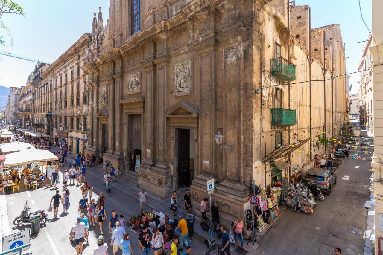 Four Luxury Apartment Palermo